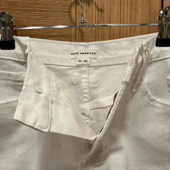 Good American "Good '90s" High Waist Denim Cutoff Shorts 10/30 NWT White 2.5"L - Picture 5 of 6